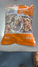 Load image into Gallery viewer, Seafood Chowder Bundle